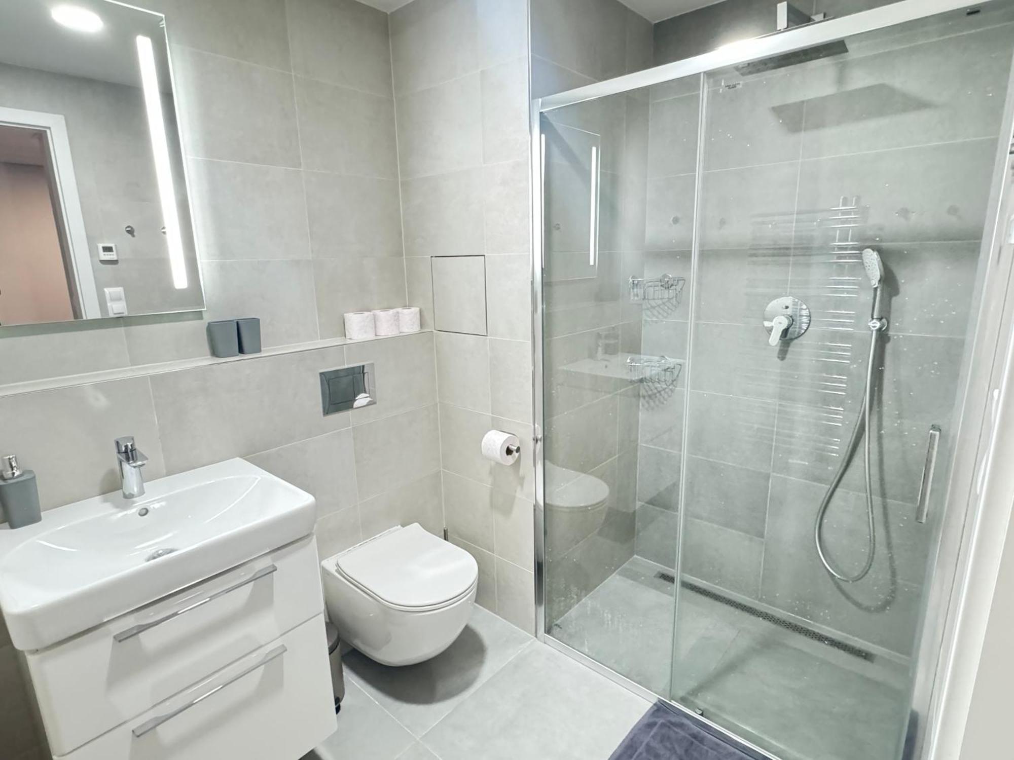 Free Parking - Cozy Apartment Near Vysehrad Railway Bridge Прага Екстер'єр фото