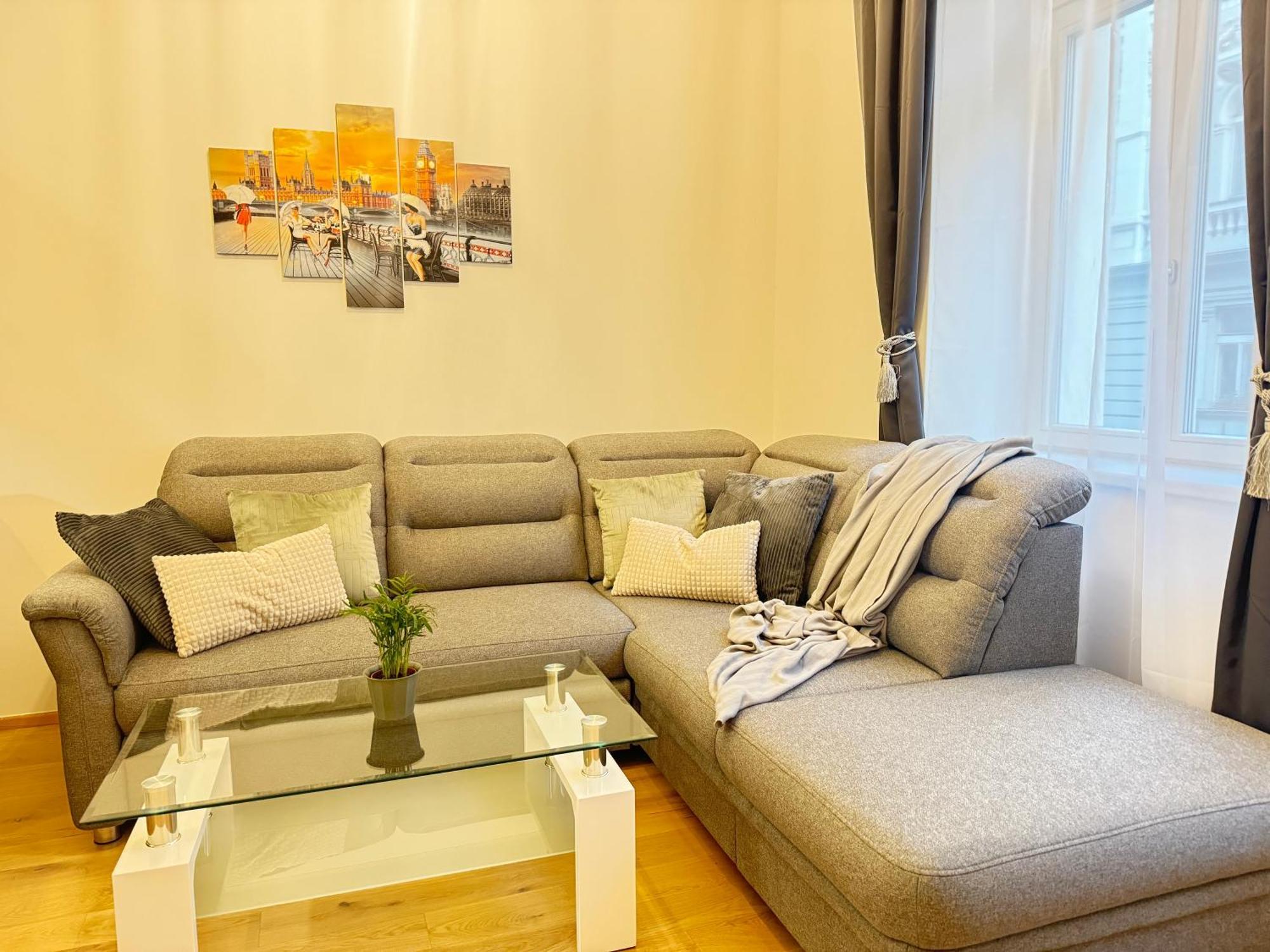 Free Parking - Cozy Apartment Near Vysehrad Railway Bridge Прага Екстер'єр фото