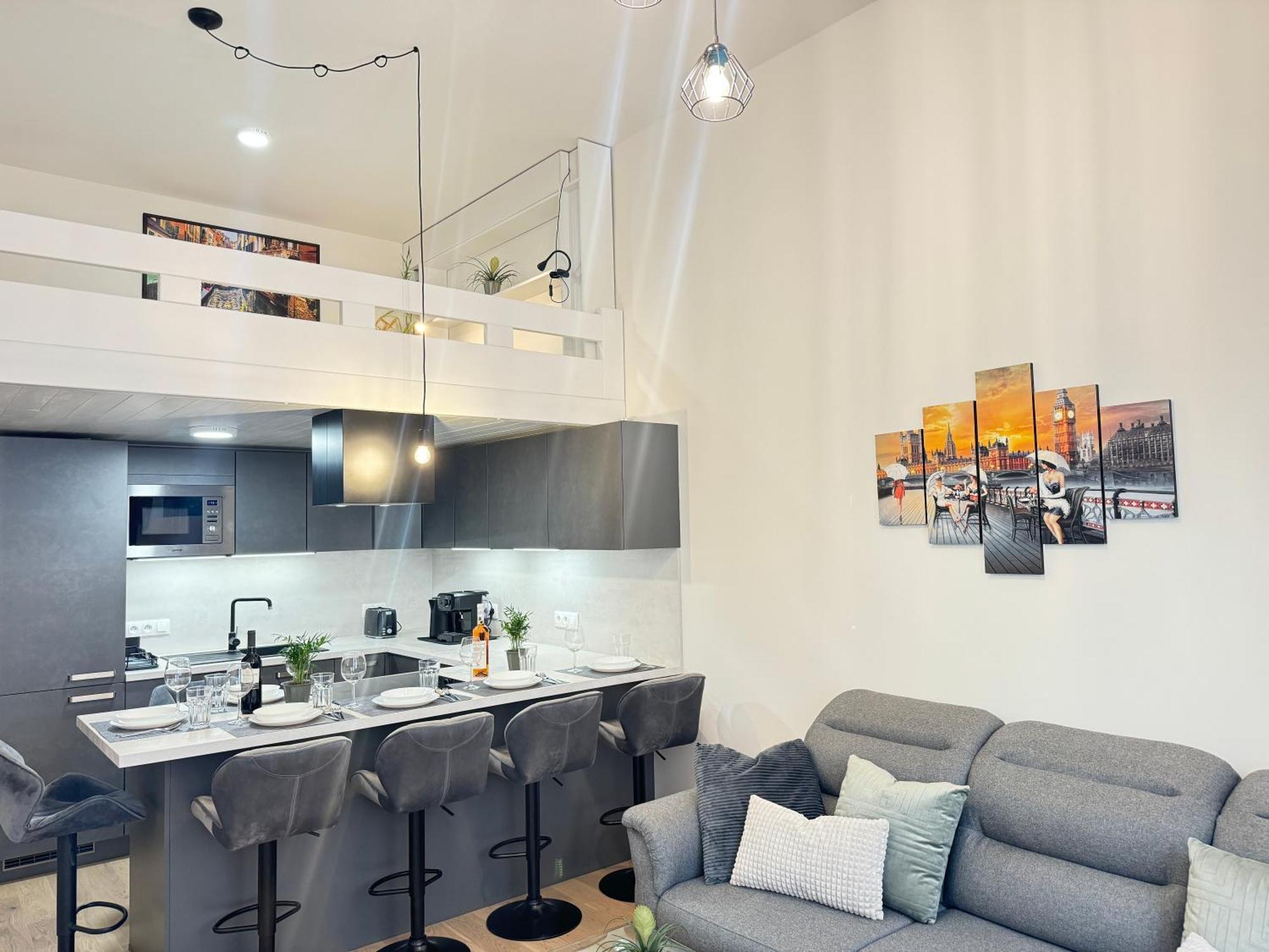 Free Parking - Cozy Apartment Near Vysehrad Railway Bridge Прага Екстер'єр фото