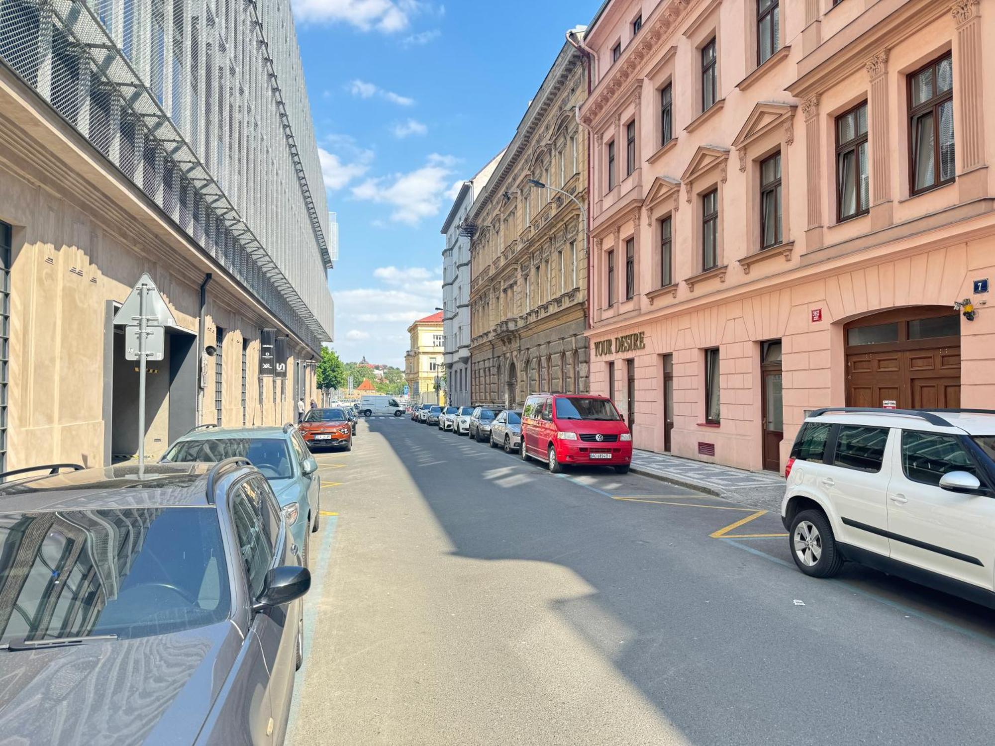 Free Parking - Cozy Apartment Near Vysehrad Railway Bridge Прага Екстер'єр фото